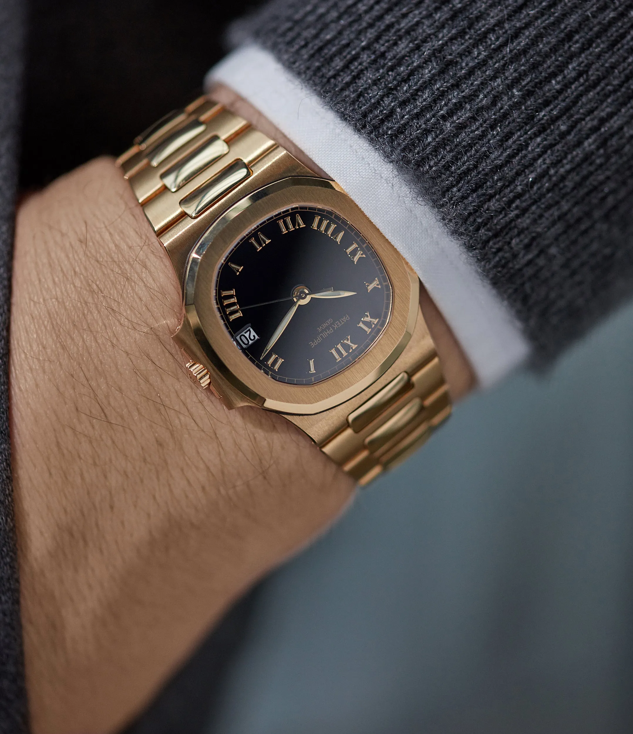 Nautilus 3800 | Roman Numerals | Yellow Gold