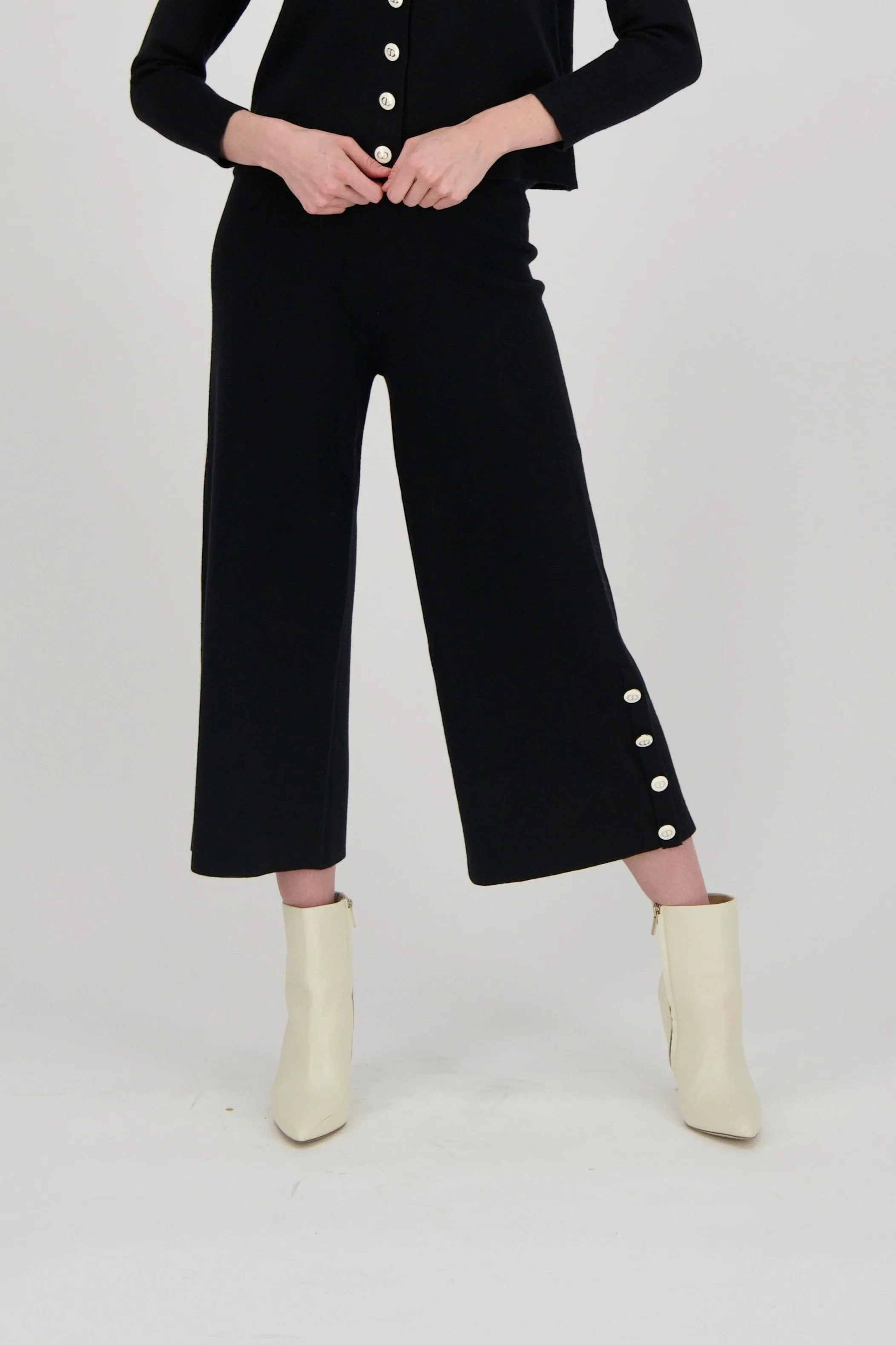 Side Button Knit Culotte