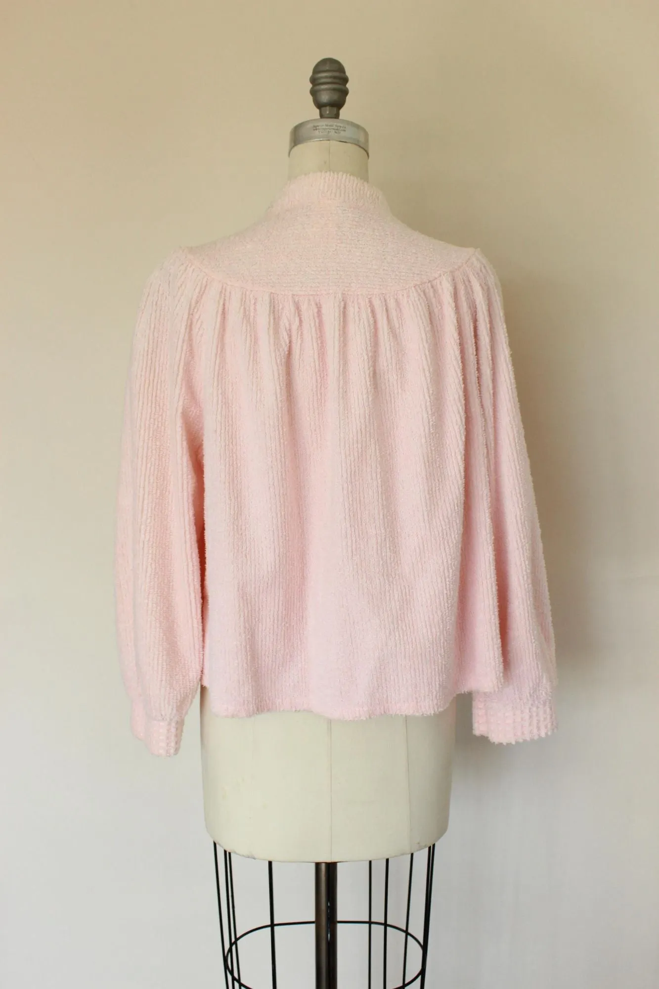 Vintage 1970s 1980s Pink Chenille Bed Jacket