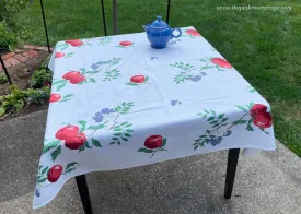 Vintage Wilendur Red Apples and Currents Tablecloth